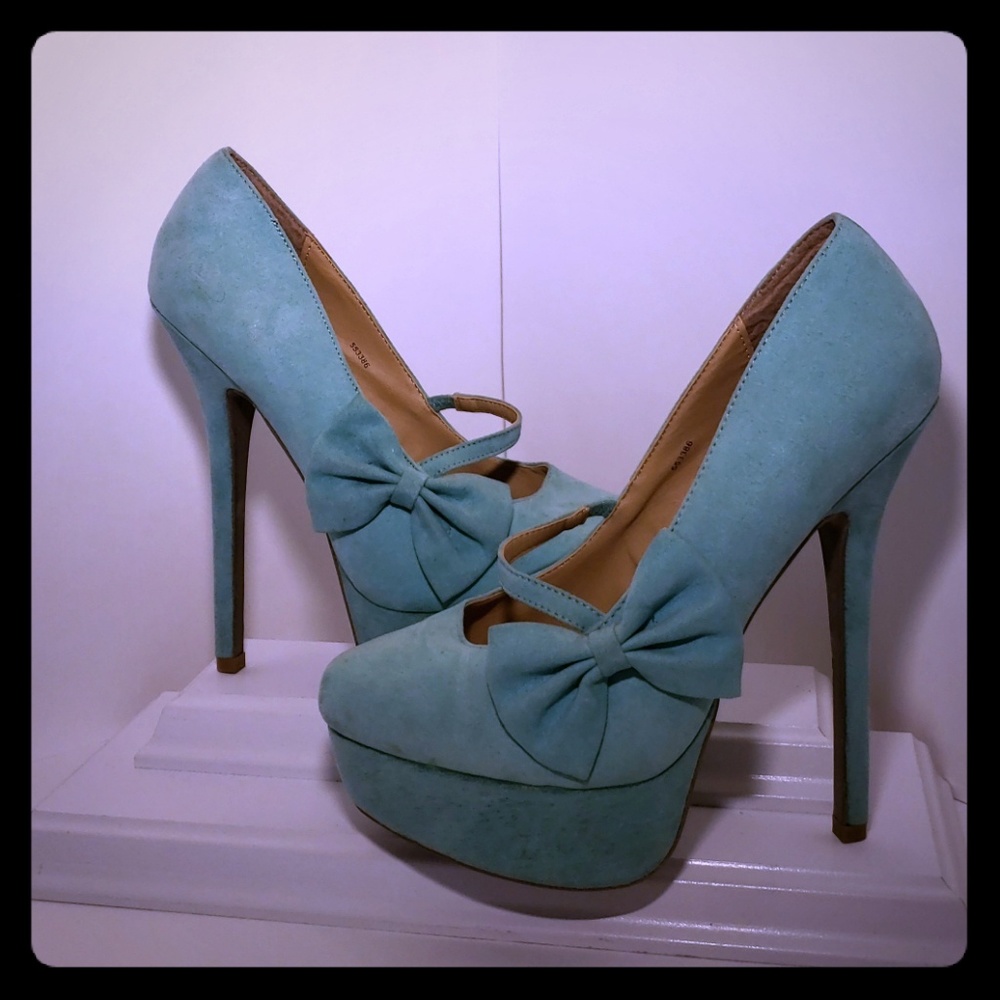 Charlotte Russe | Mint Green Suede Heels